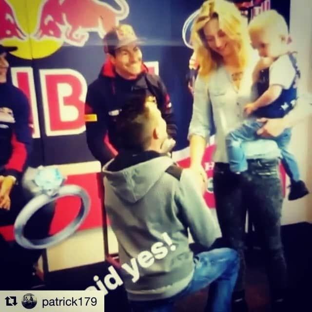 ニッキー・ヘイデンのインスタグラム：「Congratulations to this lovely couple! #Repost @patrick179 with @repostapp ・・・ She said yes❤ Big thanks to @nicky_hayden @jpunk_  #tenkatemotoren #nickyhayden #Pitsstopdag @haydentrevonn @vjp91 💑」