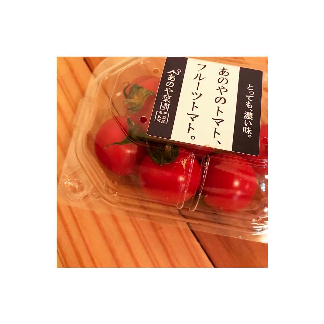 佐藤佳菜子さんのインスタグラム写真 - (佐藤佳菜子Instagram)「こんな美味しいトマトはじめて。  #そんじょそこらの甘さじゃない #あのやのトマト #信じられないおいしさ」4月23日 0時04分 - kanakosato1019