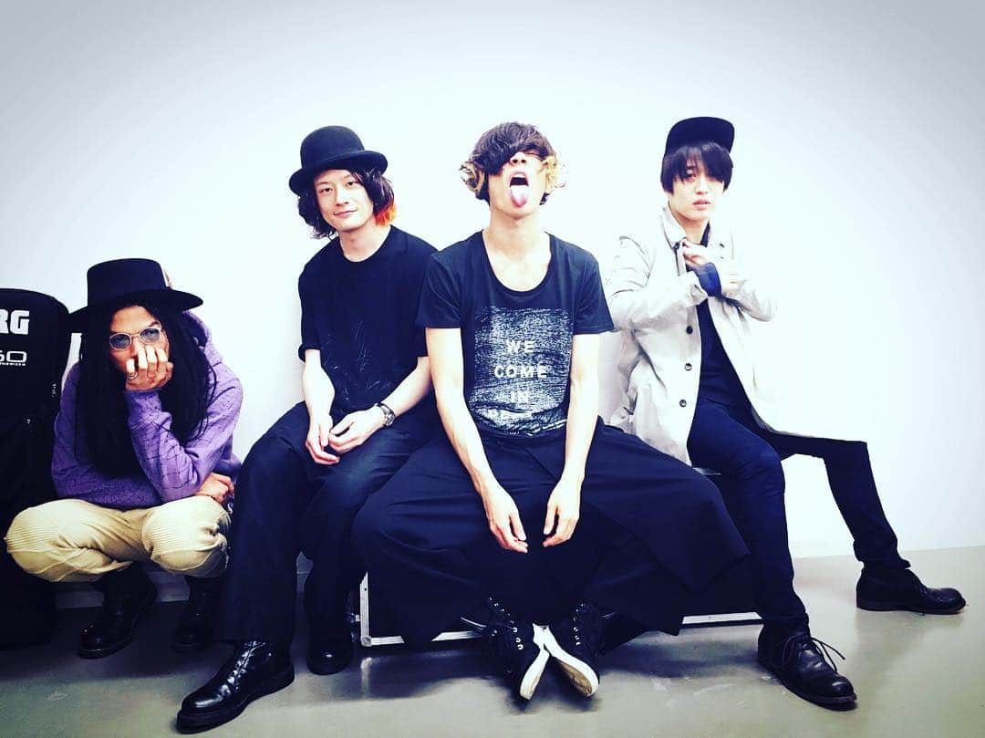 [ALEXANDROS]さんのインスタグラム写真 - ([ALEXANDROS]Instagram)「We Came in Peace!」4月23日 21時33分 - alexandros_official_insta