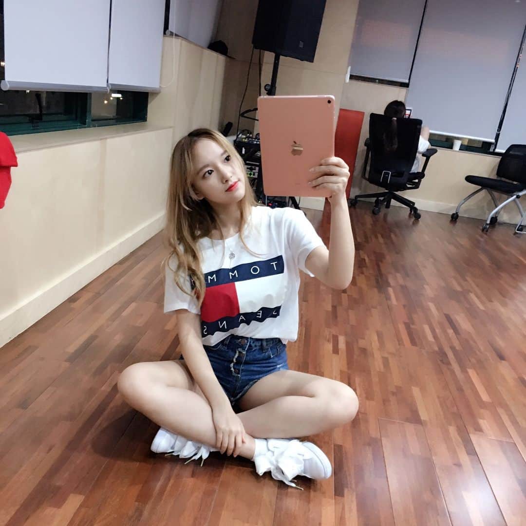 ソンソのインスタグラム：「💦」