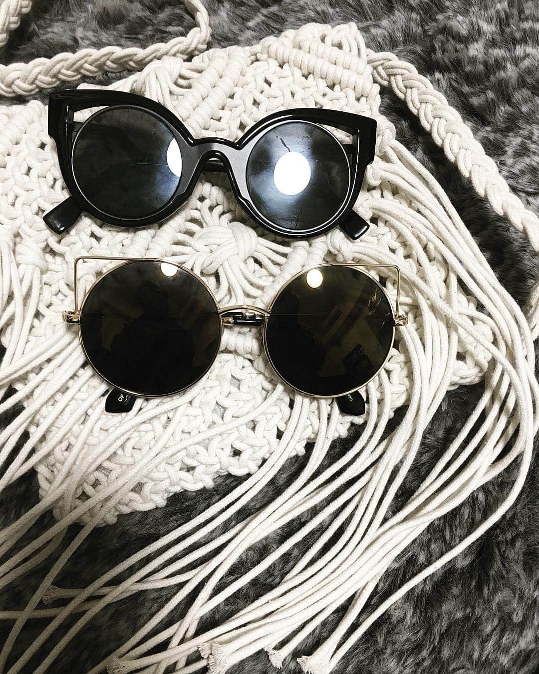 坂本美穂さんのインスタグラム写真 - (坂本美穂Instagram)「ネコサングラス🐱🕶💕 . #サングラス #ネコサングラス #fashion #sunglasses」4月25日 6時51分 - mipochi96