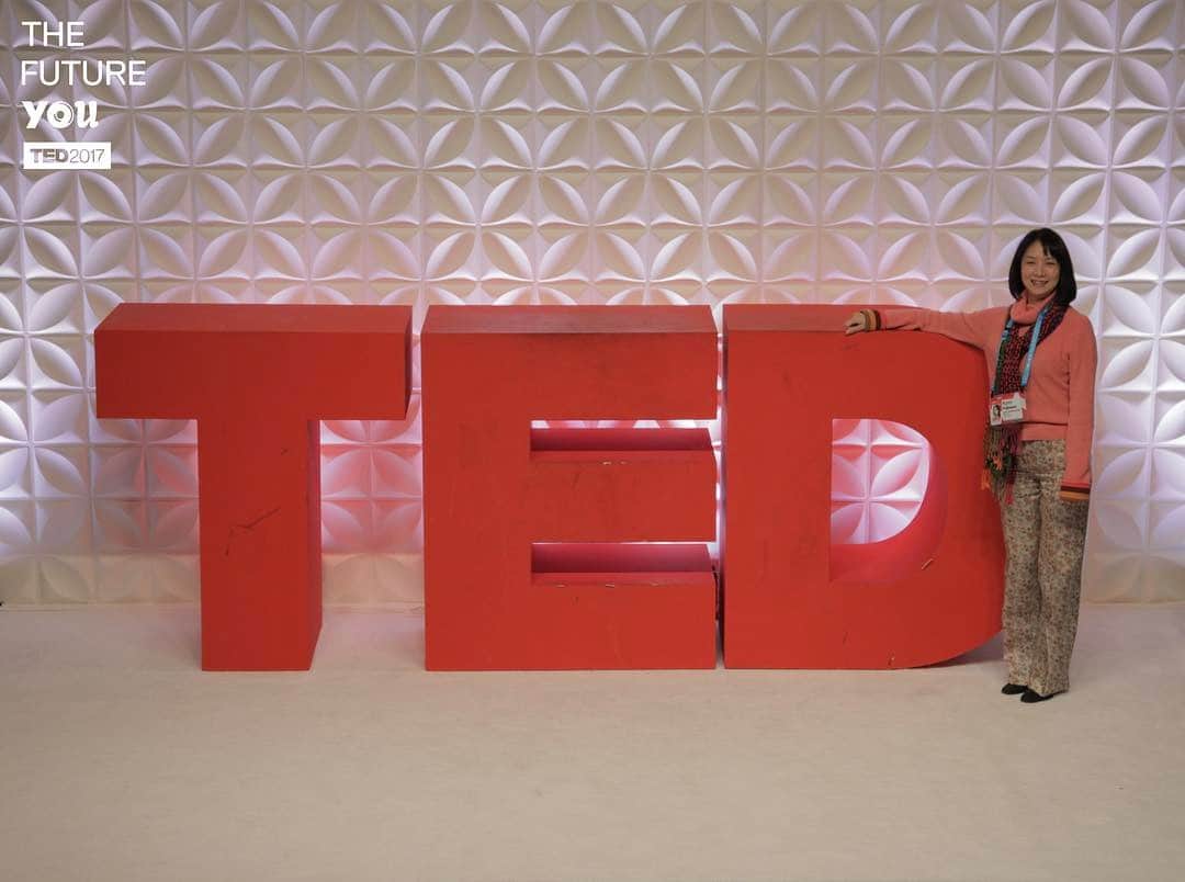 藤沢久美さんのインスタグラム写真 - (藤沢久美Instagram)「with TED logo :)」4月25日 12時29分 - kumifujisawa