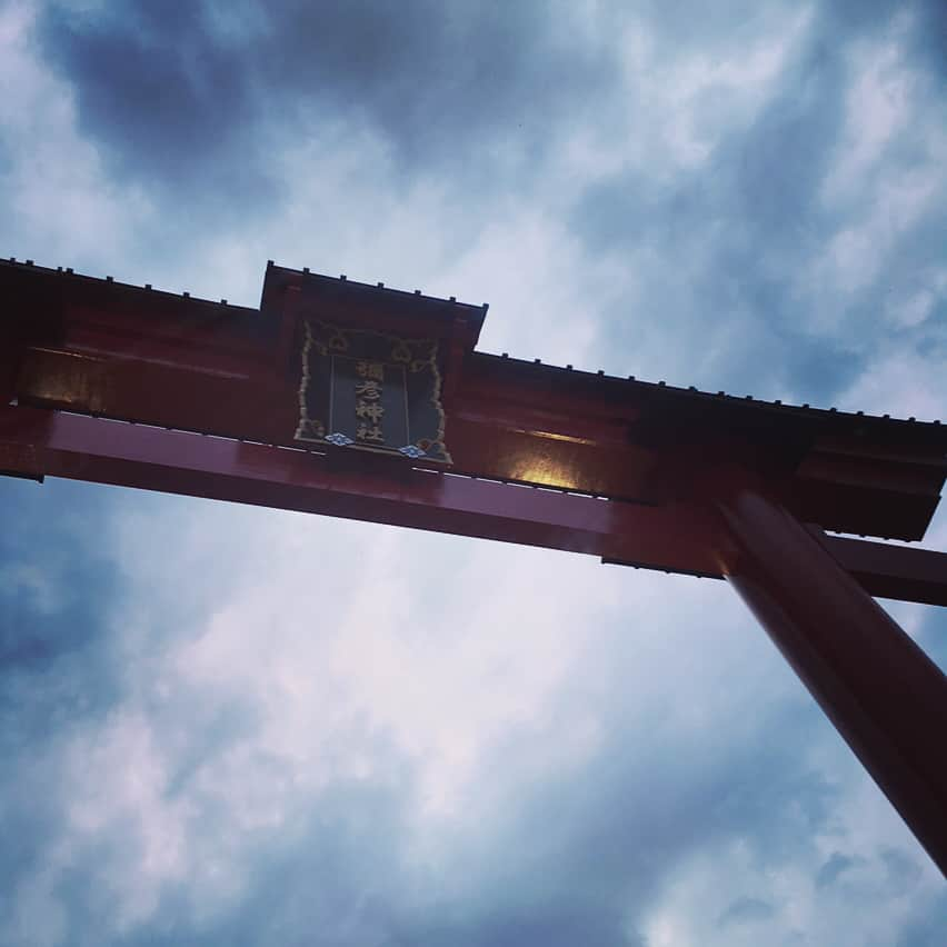 みひろさんのインスタグラム写真 - (みひろInstagram)「うん。素晴らしい！ #弥彦神社 #鳥居 #新潟」4月25日 20時28分 - mihiro0519