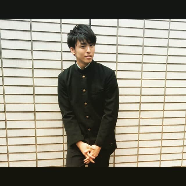 高野洸さんのインスタグラム写真 - (高野洸Instagram)「JUNON6月号発売中です！ 久々に学ラン着ました。中学の時、学ランへの愛が足りませんでした。今はとても好きなんです。 是非掲載をチェックして下さい😌」4月26日 0時06分 - akira_takano_official