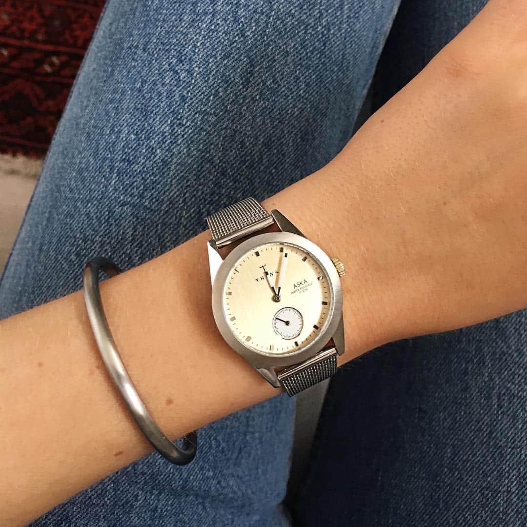 Aurora Mohn Stuedahlのインスタグラム：「new bling ⭐️ Use the code "auroramohn15" and get 15% discount on your order at www.triwa.com (valid until 10. june) 🙌🏻 #triwawatches #birchaska #ad」