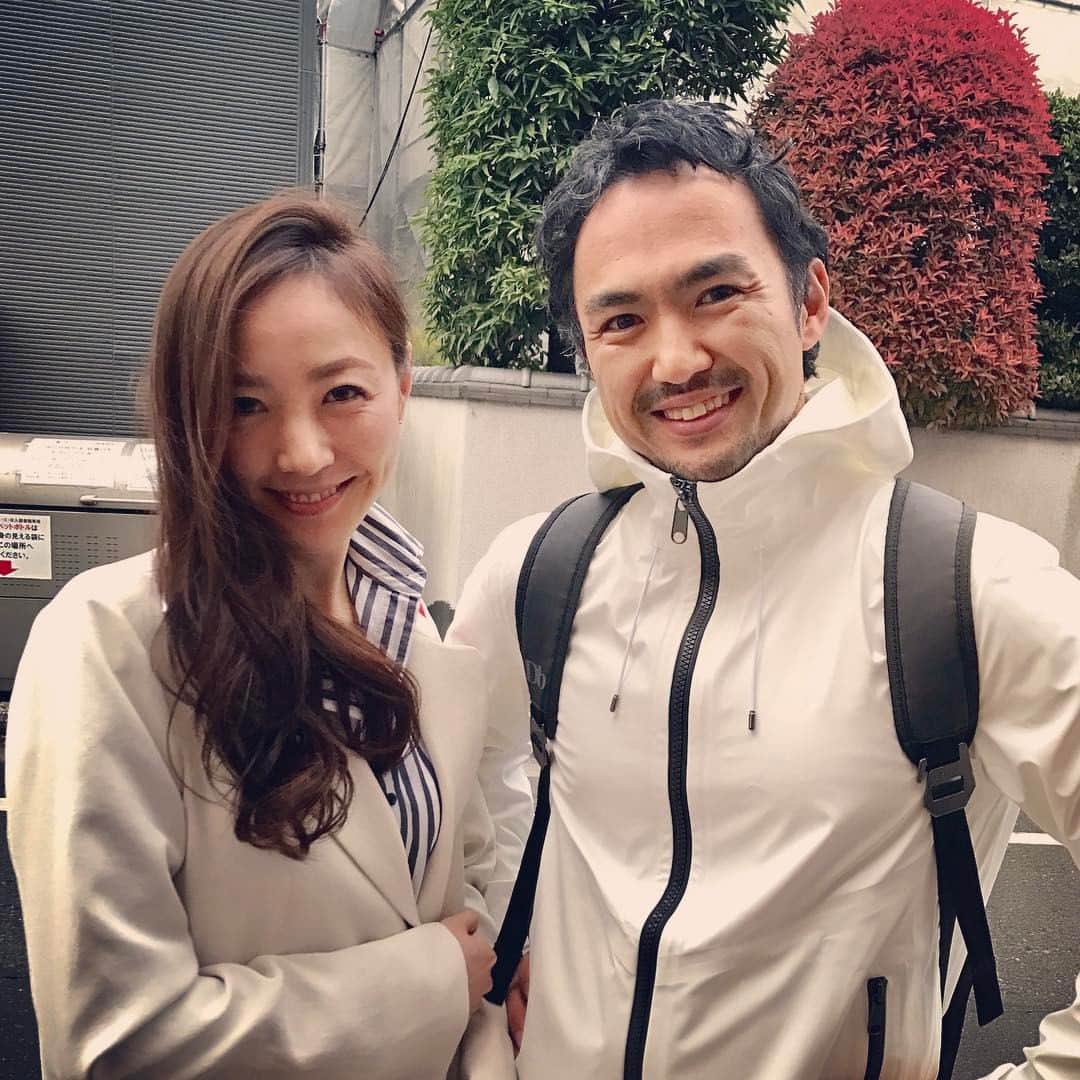 田村幸士のインスタグラム：「#アメミット 2013年に出演した『ZUN』の主演 冨家規政さん、脚本 青田ひできさんからお誘いを受けまして6月に舞台に出演させていただくことになりました。 . 昨日は顔合わせ。 ちすんと8年ぶりの再会！ 一緒に仕事をするのは初めて。大好きな女優なので本当に嬉しかった。 . 本作品は「魂の裁判」です。 主人公が自殺したと疑われ、 自殺は立派な殺人と訴えられます。 主人公が殺人の被害者であり殺人の被告でもある！？ . お時間がありましたら是非お越しください。 終演後にロビーでお会いするのを楽しみにしております！ . ++++++ . 『アメミット』 作・演出 青田ひでき . 【 キャスト 】 冨家規政 ちすん 犬山ヴィーノ 三村晃弘 田村幸士 . 竹田愛里 加藤優香 . 祭美和 岡野大生 鈴木絵里加 古澤義寛 谷口優衣 藤田真澄 小玉祐毅 浦野徳之 笠井渚 矢吹凛 . 【　スケジュール　】  2017年6月 6日（火）→19時 7日（水）→19時 8日（木）→19時 9日（金）→14時／19時 10日（土）→14時／18時 11日（日）→14時 . 【　劇場　】 ザ・ポケット（中野駅徒歩5分） . 【　チケット　】 料金→前売り4,200円／当日4,500円（自由席） ※受付開始、開場は開演の40分前です。 ※未就学児童のご入場はお断りしております。 . 【　予約方法　】 ・お名前 ・ふりがな ・希望日時 ・枚数 ・メールアドレス ・電話番号 を info@gcp-lab.net にお送りください。」