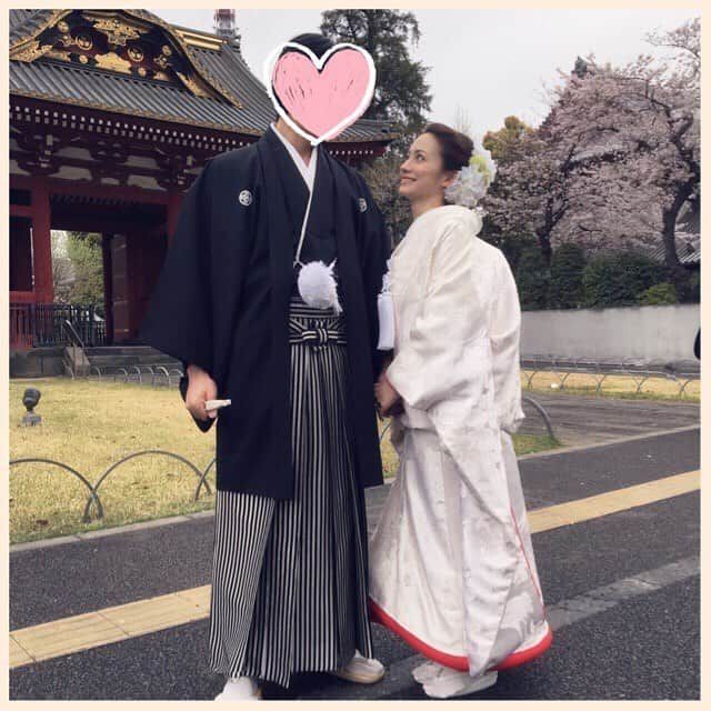 英玲奈さんのインスタグラム写真 - (英玲奈Instagram)「#結婚式前撮り  #白無垢  #桜と撮影  #和装  #増上寺」4月27日 21時34分 - erena_erenyan