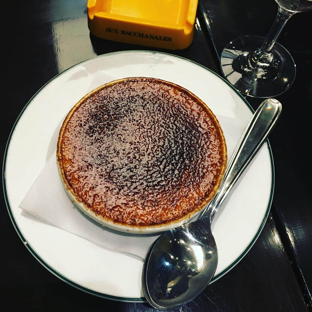 野宮真貴さんのインスタグラム写真 - (野宮真貴Instagram)「東京は夜の九時♪ AUX BACCHANALESでクレーム・アメリ🥄 #東京は夜の九時のデザート #クレームアメリ #オーバカナル銀座 #AUXBACCHANALES #銀座 #野宮真貴 #missmakinomiya」5月12日 21時00分 - missmakinomiya