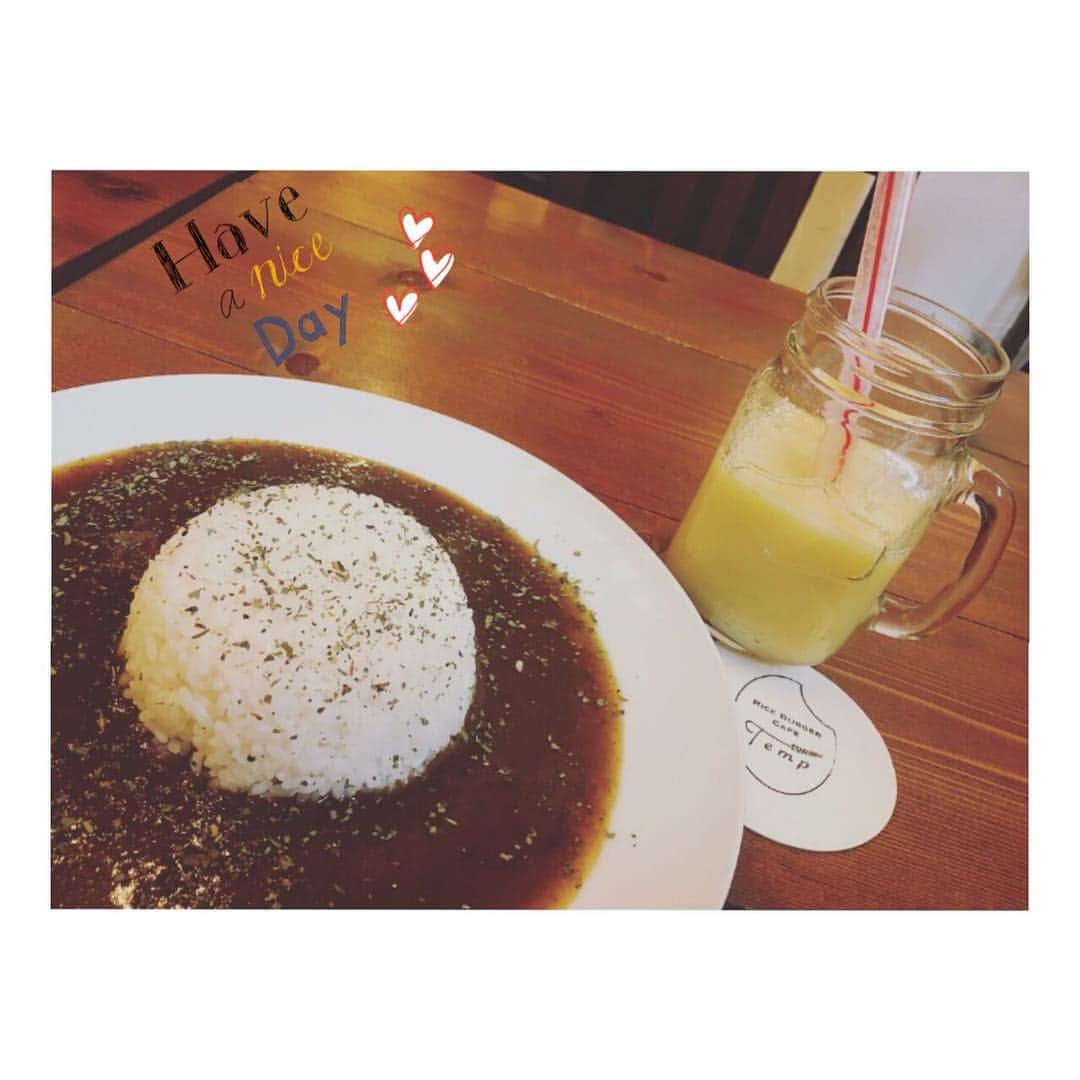 木村愛里さんのインスタグラム写真 - (木村愛里Instagram)「⋆ 友人のお店のRice riceburger屋さん Cafe Tempに久々に行きました🙋❤💛 ㅤㅤㅤㅤㅤㅤㅤㅤㅤㅤㅤㅤㅤ ライスバーガーが売りなのに カレーを頼んじゃった😂❤ ㅤㅤㅤㅤㅤㅤㅤㅤㅤㅤㅤㅤㅤ これはこれで美味しいの🍛✨ ㅤㅤㅤㅤㅤㅤㅤㅤㅤㅤㅤㅤㅤ ㅤㅤㅤㅤㅤㅤㅤㅤㅤㅤㅤㅤㅤ ㅤㅤㅤㅤㅤㅤㅤㅤㅤㅤㅤㅤㅤ RICE BURGER CAFE Temp 札幌市豊平区月寒東1条7丁目6-5 ㅤㅤㅤㅤㅤㅤㅤㅤㅤㅤㅤㅤㅤ ㅤㅤㅤㅤㅤㅤㅤㅤㅤㅤㅤㅤㅤ #札幌 #ライスバーガー #カレー #スムージー #temp #sapporo #riceburger #curry #smoothie #riceburgercafetemp #❤ #🍚 #🍛 #🙋」4月28日 14時17分 - airi_official