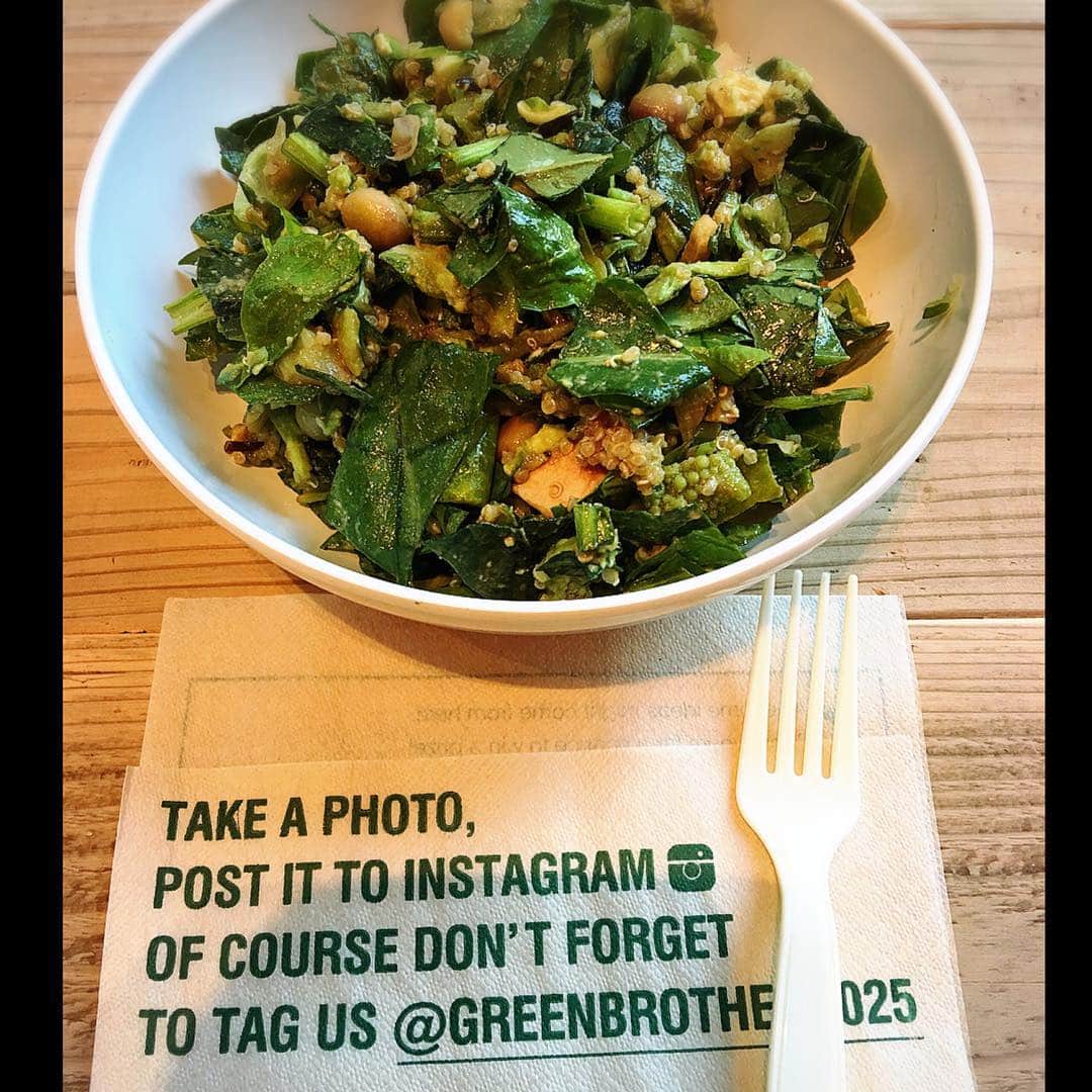 安井友梨のグルメインスタ