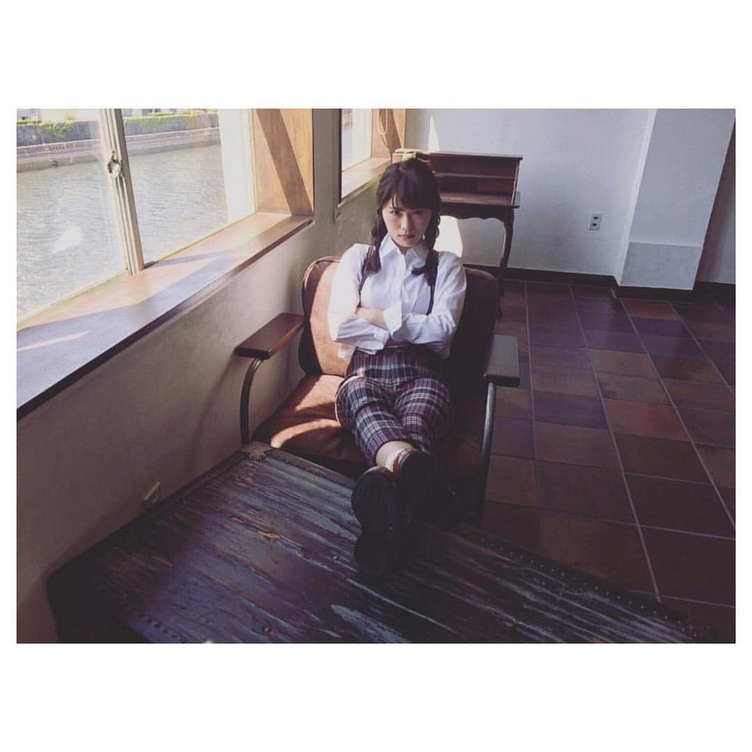 渋谷凪咲さんのインスタグラム写真 - (渋谷凪咲Instagram)「偉そうに。🤴🏼. . #月刊エンタメ さん #5月30日発売  #見てくれよな 。 #足組ながらですみません 。（笑） #boy #👦🏼」4月28日 22時47分 - nagisa_nikoniko