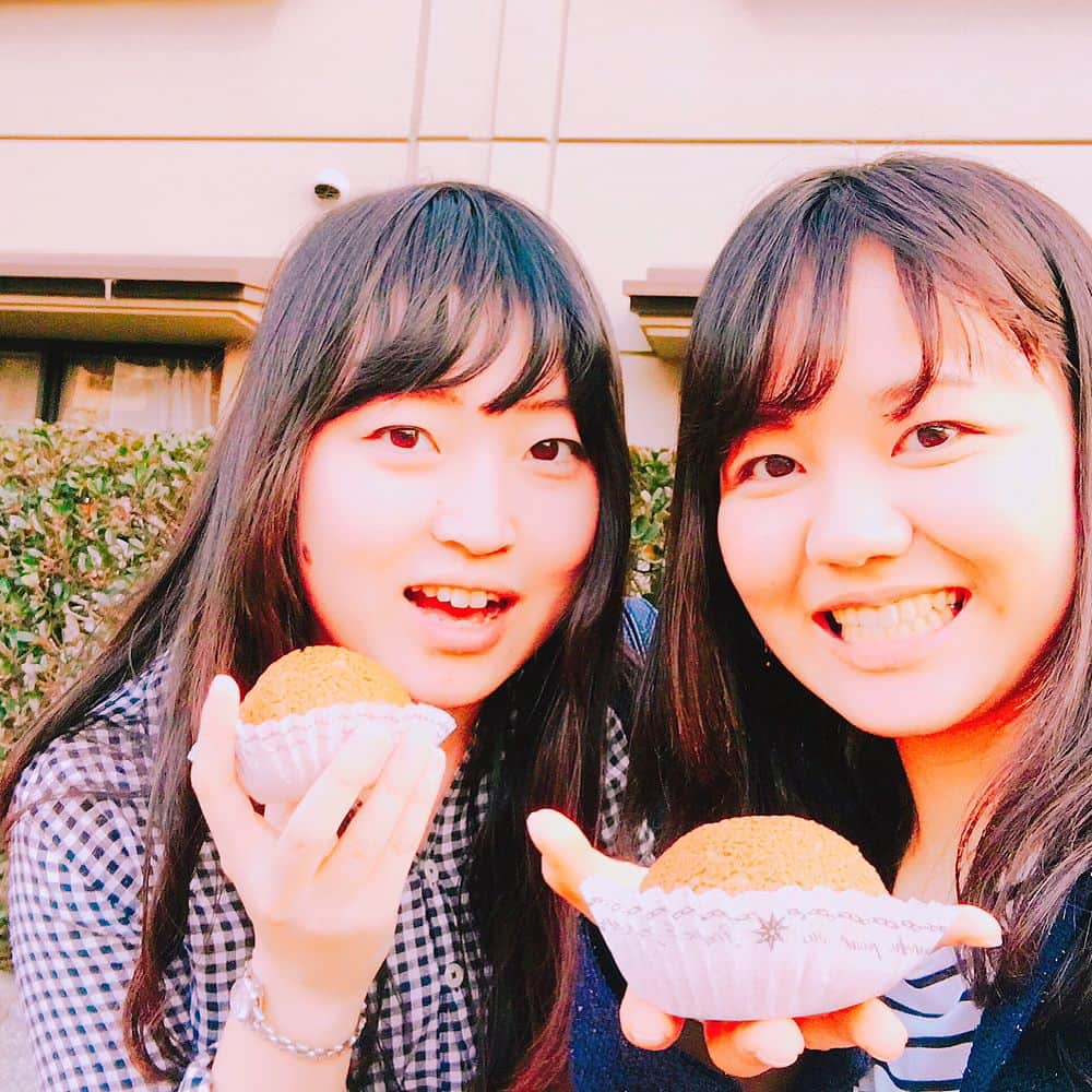 伊藤ゆりさんのインスタグラム写真 - (伊藤ゆりInstagram)「まなみさんだいすき！ 1日京都デート、、大学の時はアカペラしすぎて観光できなかったけど（笑）今日でだいぶ取り戻せた気分ヽ(´▽｀)/ #京都 #岡崎十石舟めぐり #無鄰菴 #新緑ライトアップ #OKU #パフェ #祇園鹿六 #ローストビーフ丼 #岡北 #うどん #平安神宮 #GW」4月30日 21時58分 - ito0aiueorange