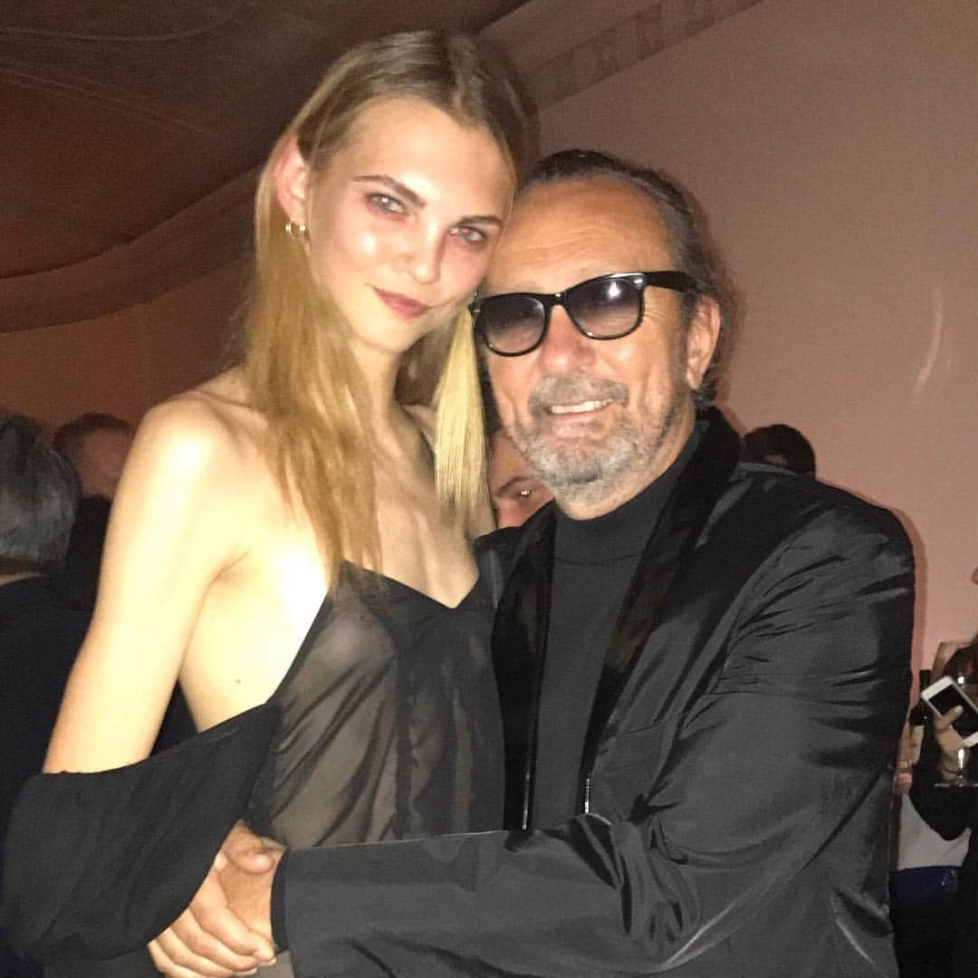 モリー・ベアのインスタグラム：「PAOLO  amore ❤️」