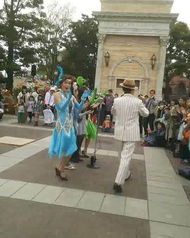 内藤もゆのさんのインスタグラム動画 (内藤もゆのInstagram)「誕生日前夜祭はDisneySea🌼 ダイヤモンドシスターズ