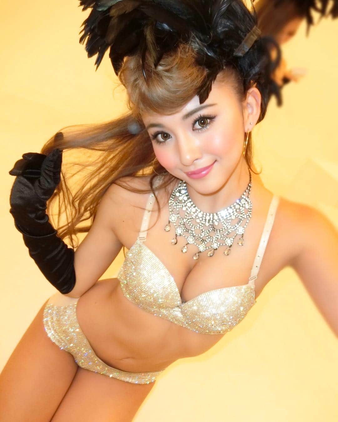 カレンさんのインスタグラム写真 - (カレンInstagram)「明日は大阪だよっ❤️❤️❤️ そしてGW後半のスケジュールはこちら😊✨ ◎5/4 @pcdlosaka 大阪 ◎5/5 @club_camelot 渋谷 ◎5/6 @agehatokyo 新木場 明日からもよろしくイベント続きなので、 みんな遊びに来てねー👶🏻🍼💖 #cyberjapan #cyberjapandancers #dancer #costume #cjd_karen #japanesegirl #me #makeup #smile #club」5月3日 22時54分 - cjd_karen