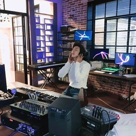 イ・ヒョヌのインスタグラム：「결이 집 안녕🙏🏻 #그녀는거짓말을너무사랑해」