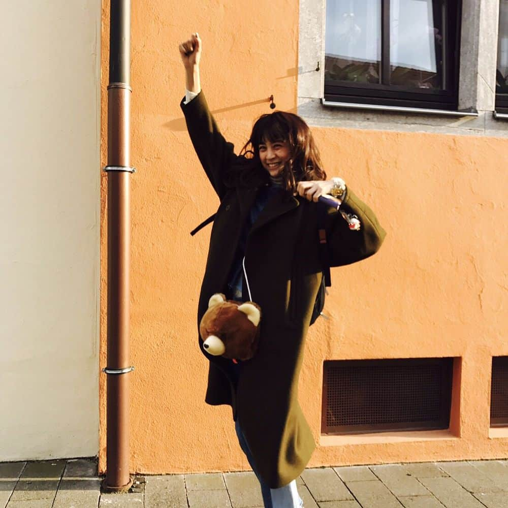 山本美月さんのインスタグラム写真 - (山本美月Instagram)「明日23時～ アナザースカイ♪ ドイツ ロマンティック街道です( ¨̮ )  #ピーチガール #5月20日  #謎のダンス」5月4日 22時36分 - mizuki_yamamoto_official