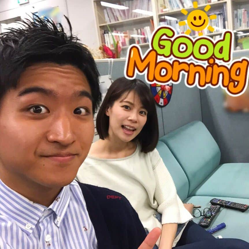 藤井弘輝(ふじいこうき) さんのインスタグラム写真 - (藤井弘輝(ふじいこうき) Instagram)「たまたまアクア終わりの唯ちゃんとばったり #同期コンビ #サッカー勉強中のゆいちゃん #久々会ったな #めざまし #お互いよくコスプレしてロケや中継しがち #ちなみに2枚目はめざましのハロウィーンイベントの時 #ペアルックの衣装なのに1度も一緒に並ばず歩かず」5月5日 12時11分 - fujii_koki_cx