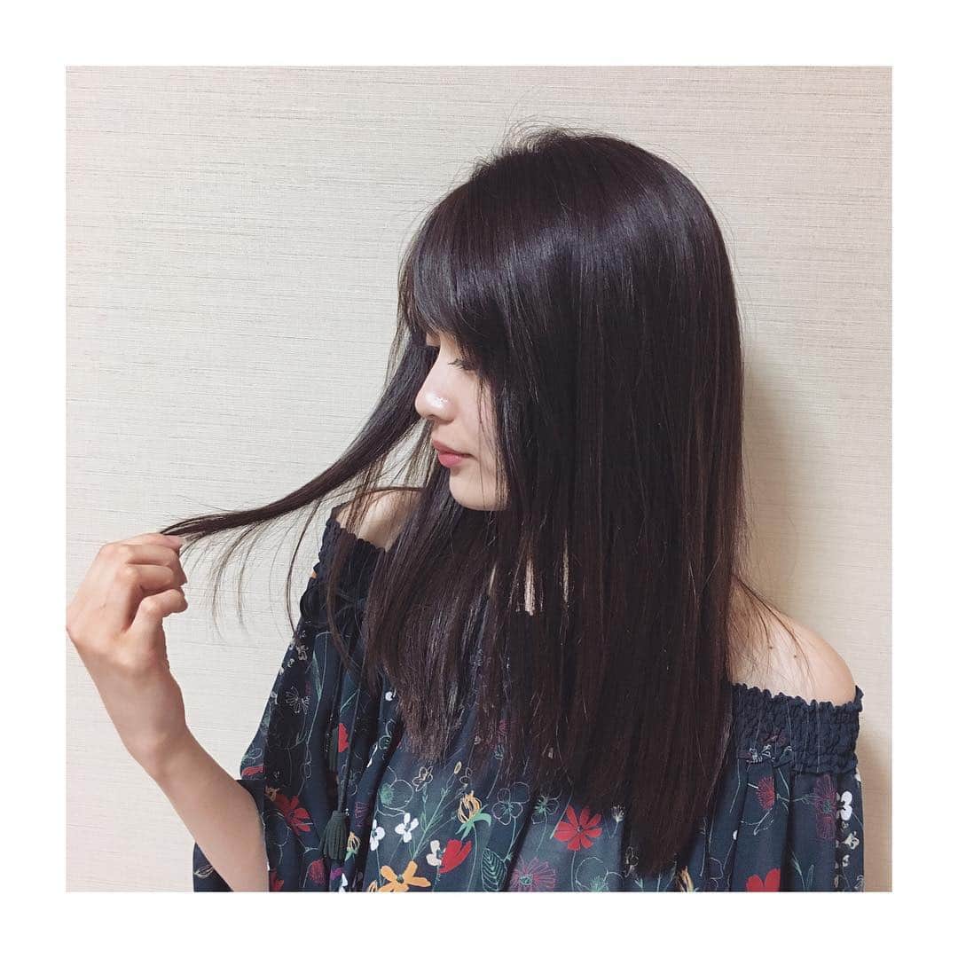 榊原美紅さんのインスタグラム写真 - (榊原美紅Instagram)「ROIでピコカラー＆カットしていただきました💇🏻 さっぱりつるつるさらさら〜♡ いつもありがとうございます。 #ROI #ヘアカラー #haristyle #haircolor」5月5日 22時45分 - miku_sakakibara