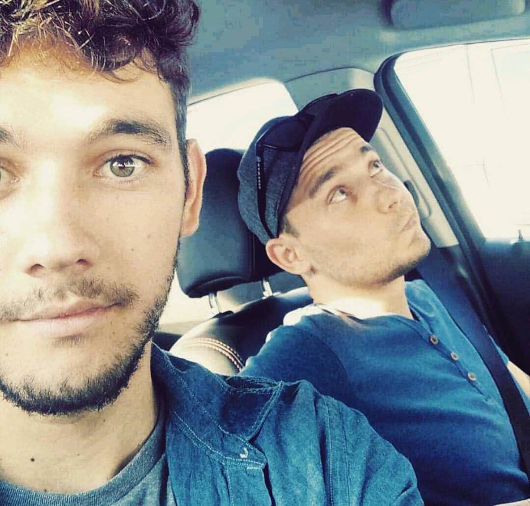 CoLoRのインスタグラム：「U make me so happy:):) 幸せをありがとう❤️ Thx photo by @josfsparrow  #colorlgbt  #diversity #pepsi #gaycouple #ゲイカップル #カップル #レズカップル  #gay #lesbian #bisexual  #pansexual #Amazing #Beautiful  #LoveIsLove  #Pride  #LGBT  #ItsOk #ComeOut  #SorryNotSorry #ゲイ #バイ #レズビアン」