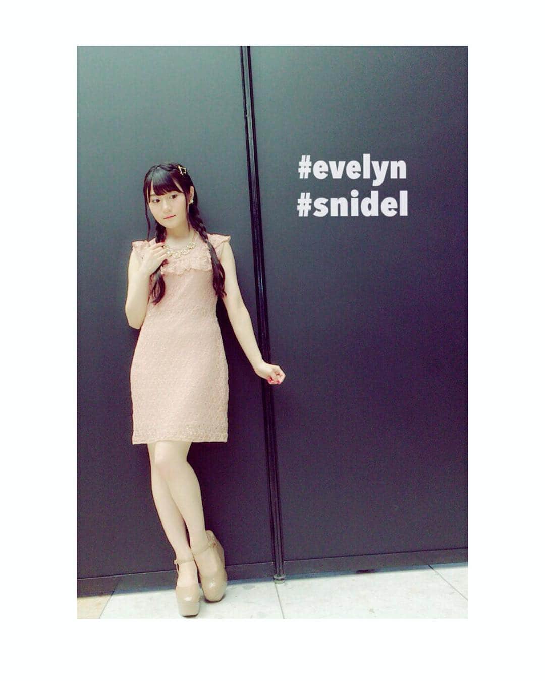 小倉唯さんのインスタグラム写真 - (小倉唯Instagram)「今日の衣装🐻ワンピース👗は#evelyn 、👠は#snidel でした(^-^) ネックレスは、何年か前に#COCODEAL で買ったものだよ〜🌼 #私服 #衣装 #fashion #coordinate #ゆいコーデ」5月6日 21時18分 - yui_ogura_official