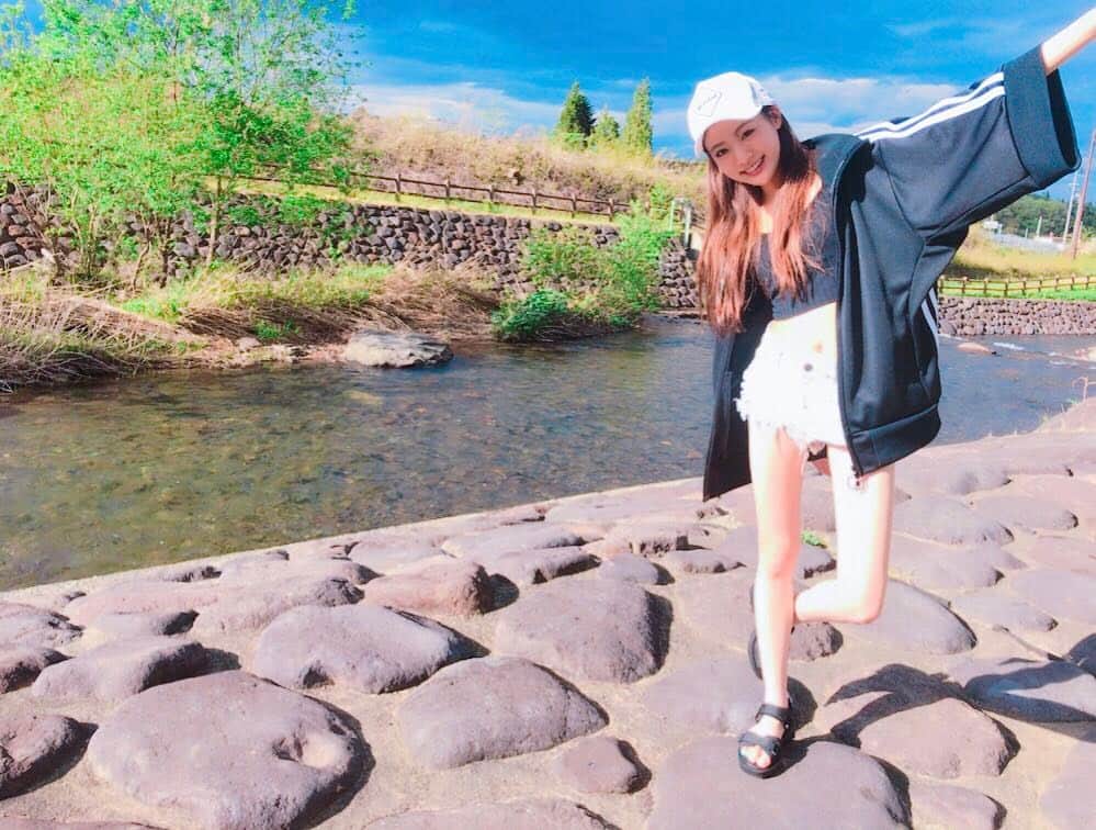 志田友美（ゆうみん）のインスタグラム：「楽チンstyle😼💭」