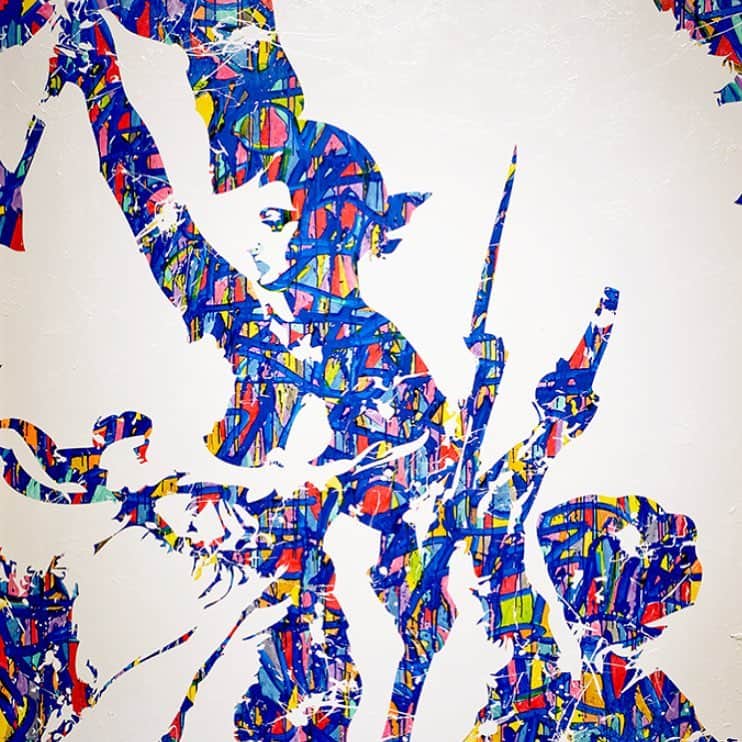 ジトロワさんのインスタグラム写真 - (ジトロワInstagram)「#enmarche République Française #liberte #egalite #fraternité #macron2017 #franceisback  #europe #ensemblelafrance #macronpresident @enmarchefr • art piece by @johnperello #jonone」5月7日 20時17分 - jitroisparis