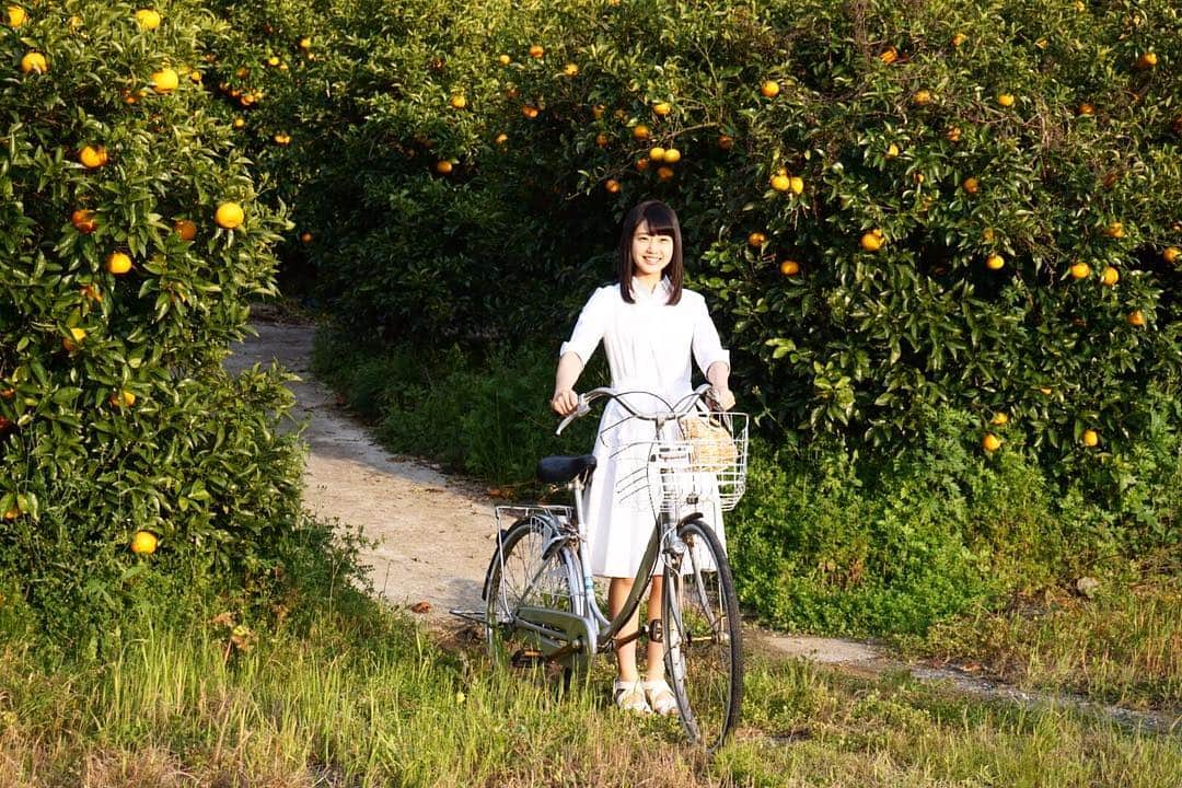 STU48さんのインスタグラム写真 - (STU48Instagram)「みかんの畑の道を自転車で駆け抜けるシーン🍊  #呉市豊町 #瀧野由美子 #STU48」6月6日 12時15分 - stu48.official