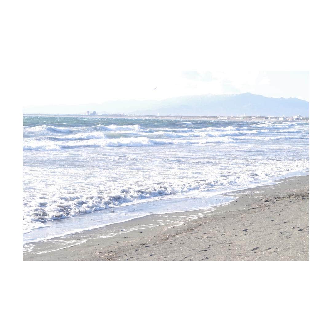 小池舞さんのインスタグラム写真 - (小池舞Instagram)「I want to go to the sea…🌊 #カメラ #camera #カメラ女子 #カメラ初心者  #pentax #pentaxk50 #海 #sea #湘南 #鎌倉 #夏 #summer」6月3日 11時55分 - mai_koike_parfait