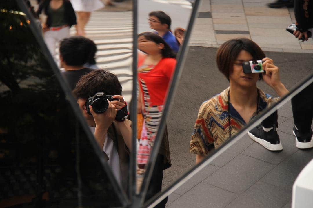 甲斐翔真さんのインスタグラム写真 - (甲斐翔真Instagram)「そうま君と街撮り📷 #カメラ小僧 #第3回質問返し大会明日開催します」6月3日 21時53分 - kai_shouma