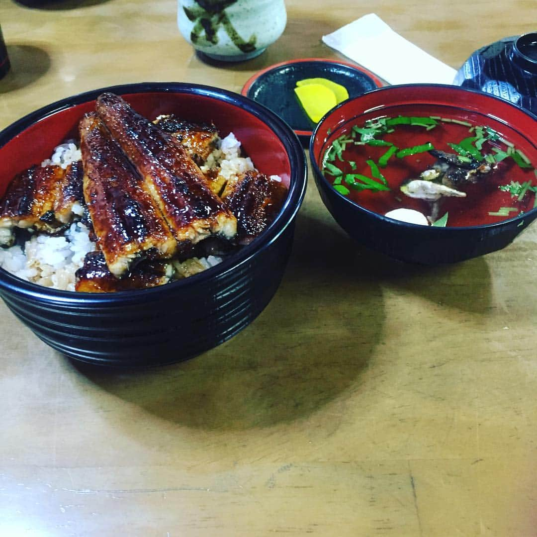 松山祐季さんのインスタグラム写真 - (松山祐季Instagram)「特上丼 #鰻  #美味しかった😋🍴」6月4日 14時11分 - mattunyu0721