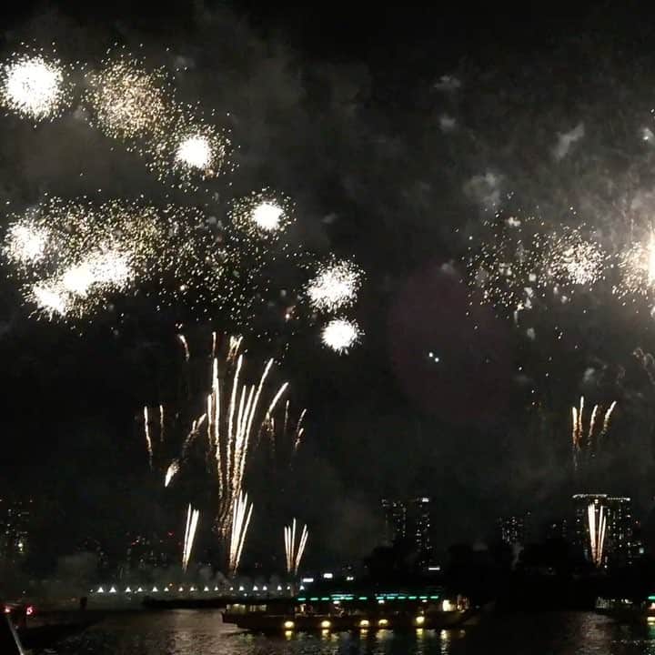 のインスタグラム：「#tokyo  #tokyobay  #thefirst  #odaiba  #fireworksfestival  #japanesehouseboat  #youhavetosee  #enjoyment  #starfire」