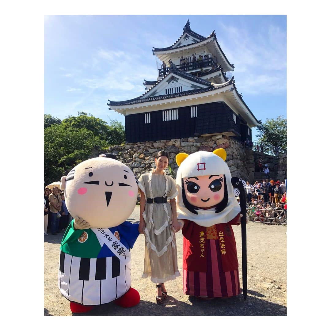 菜々緒さんのインスタグラム写真 - (菜々緒Instagram)「今日は浜松での家康公祭りにて、トークショーさせて頂きました！暑い中お集まり頂いた皆様ありがとうございました！  引き続き #おんな城主直虎 よろしくお願いします！再来週 #瀬名 久しぶりに登場します！  お土産も頂いたり買ったりで沢山！ Mionさん、tosHikoさん、ありがとうございます！💖」6月4日 21時00分 - nanao_official