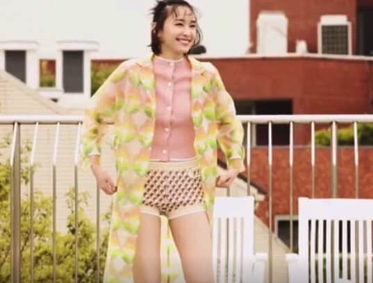 新垣結衣　ファンアカウントのインスタグラム：「#nylonjapan #ootd #summer」