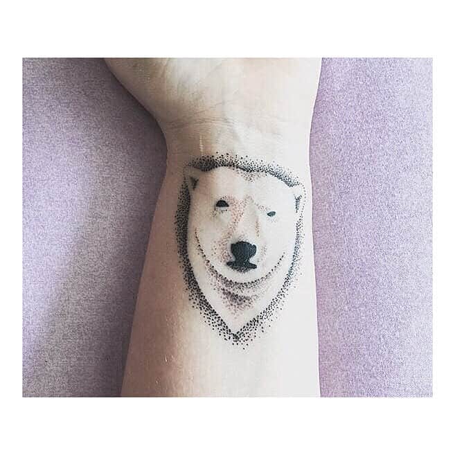 Polar Bearsさんのインスタグラム写真 - (Polar BearsInstagram)「keep sending us your #polarbear tatts! @blondiecharlie」6月5日 21時44分 - polarcouture