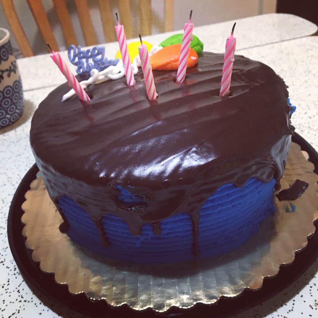 ミナ さんのインスタグラム写真 - (ミナ Instagram)「이틀째 생일 신난다 시간을 거스르는 자」5月14日 0時56分 - bbang_93