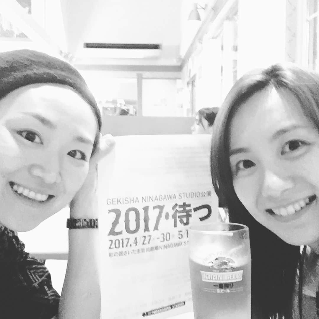 今村沙緒里さんのインスタグラム写真 - (今村沙緒里Instagram)「NINAGAWA STUDIO2017🎫 It has been a year since director Yukio Ninagawa died. He is my master.  Our seniors played, i helped a little and watched theater.I felt nostalgia and origin. I was glad to meet company's member and I love theater...i want to meet him. NINAGAWA STUDIO公演 ”待つ” ニナガワスタジオの先輩たちの公演を、 少しのお手伝い、観劇してきました。 蜷川さんが亡くなってから1年。 あの扉は、演劇への入り口で、 入る時は毎日、すっごく緊張した。 OLだったわたしは、ニナガワスタジオに憧れてオーディションを受けました。なにもわからないまま、情熱だけ持って。10年前です。 懐かしい稽古場、あたたかい先輩、スタッフのみなさん、懐かしさと、原点を思いました。 同期のあやちゃんと、ビールを飲んだ。 わたしは成長できているのか？ 蜷川さーん！会いたい、ぜ。 #japan #japanese #play #director #theatre #yukioninagawa #ninagawacompany #disign #setdesign #beer #photo #love #thanks #life 안녕 #사랑 #아트 #놀이 #芝居 #公演 #蜷川幸雄 #演出家 #ニナガワスタジオ #待つ #彩の国さいたま芸術劇場 #原点 #チケット係 #あやちゃん #舞台やりたくなりました」5月14日 23時35分 - saorix13