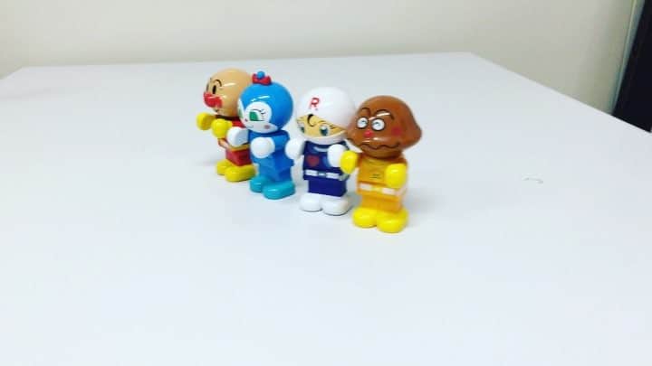 接待男子のインスタグラム：「#snsnapwall #swingsnap #anpanman #instagood #zip #toy」