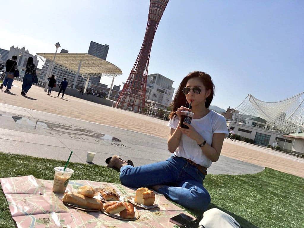 のインスタグラム：「. 1日1杯のブラックコーヒーが ガン予防になるらしいよ☕ . #kobe #stb #スターバックス #神戸」