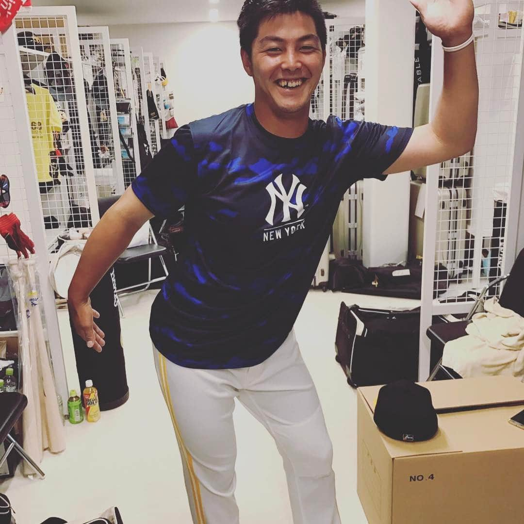 山下斐紹さんのインスタグラム写真 - (山下斐紹Instagram)「ニューヨークポーズ笑笑 #uabaseball #あやつグッド #今日という日は今日しかない」5月16日 13時00分 - ayatsugood29