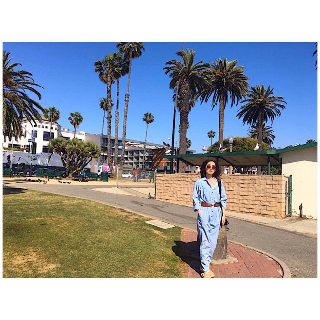 霧島れいかのインスタグラム：「サンタモニカで 野生のアシカちゃん見れてはしゃいだ日⤴︎so happy #losangeles #santamonica #beach #walking」
