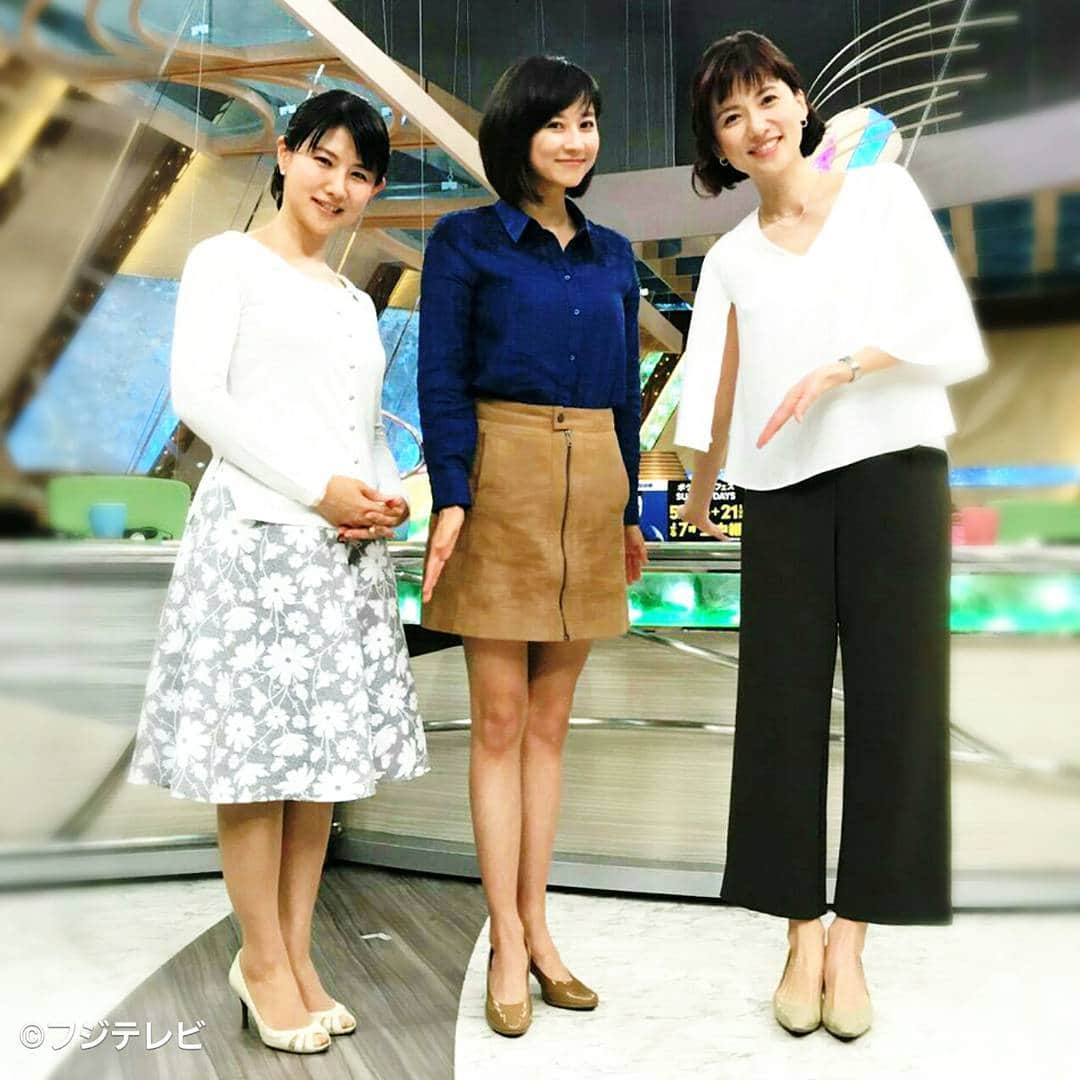 フジテレビ「とくダネ！」のインスタグラム：「今日の一枚は中江さんと菊川さんと梅津さんの3ショット♪ みなさんは誰のファッションが気になりますか？( ´艸｀) #中江有里 #菊川怜 #梅津弥英子 #とくダネコーデ  #スタイリスト #岡のぞみ #mihoishino  #rene #rené #hue #limitededition #どんなセリフが合うでしょう #とくダネ大喜利 #ファッション #コーディネート #今日のコーデ #大喜利 #2017 #5月16日 #火曜日 #とくダネ #tokudane #フジテレビ #fujitv 170516」