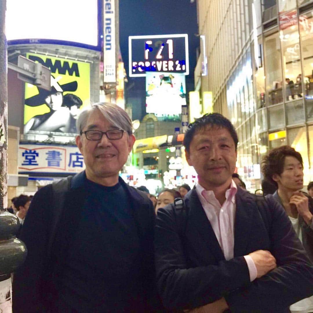 松本隆さんのインスタグラム写真 - (松本隆Instagram)「我が愛する渋谷を久しぶりに散歩した。神戸の友人の松尾氏と偶然に合流して。」5月17日 23時04分 - takashi_matsumoto_official