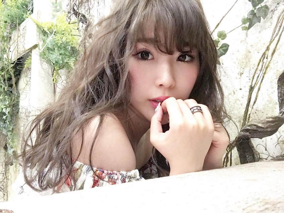 藤川沙弥のインスタグラム：「gn🌙 . . #shooting#model#happy#offshot#photo#photography#camera#portrait_perfection#撮影#モデル#撮影データ#写真#被写体#フリーモデル#ポートレート#촬영#모델#摄影#サロモ#サロンモデル#haircolor#hairstyle#셀카#셀피#셀스타그램」