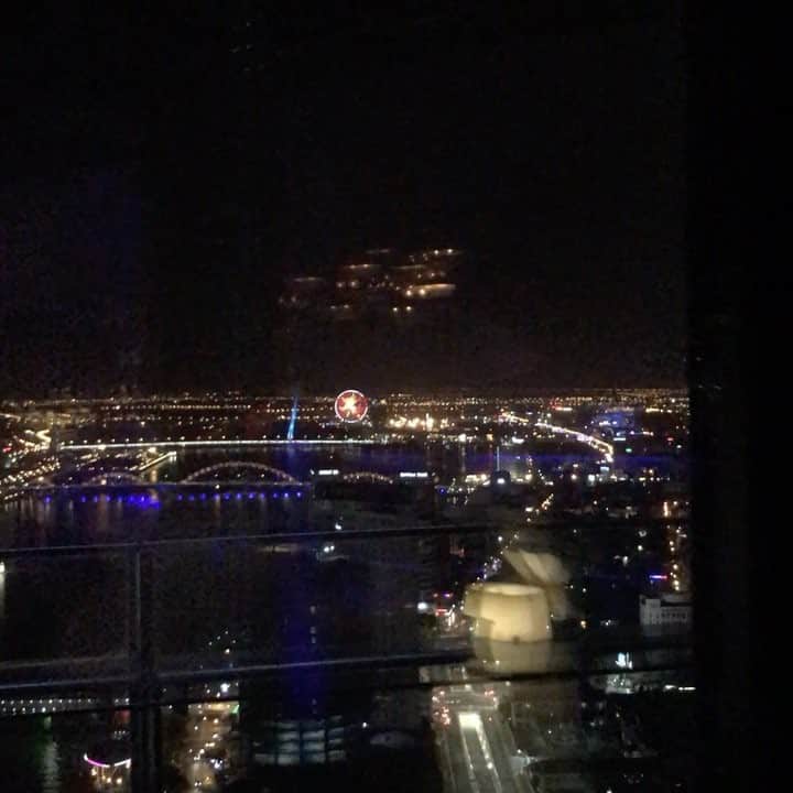 DJ MaRiaのインスタグラム：「雨雨雨！ ダナンに来てから夜はずっと雨〜 skv36来たけど雨で外に出れなかった😢  #vietnam #danang #club #dj #music」