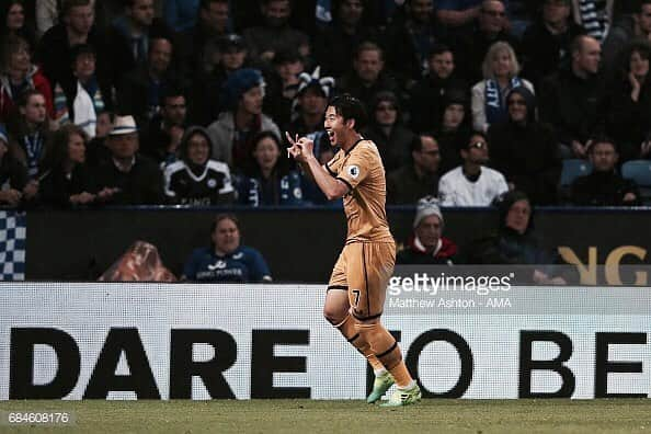 ソン・フンミンさんのインスタグラム写真 - (ソン・フンミンInstagram)「Great Team performance! (20,21)⚽️⚽️/늦은시간 까지 응원해주신 팬분들 감사드립니다!⚽️⚽️#COYS」5月19日 6時59分 - hm_son7