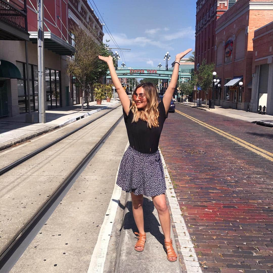 エアベルリンのインスタグラム：「Welcome to Tampa. We are exploring Ybor City, a very Cuban influenced area in Tampa. #visittheusa #unlocktampabay」