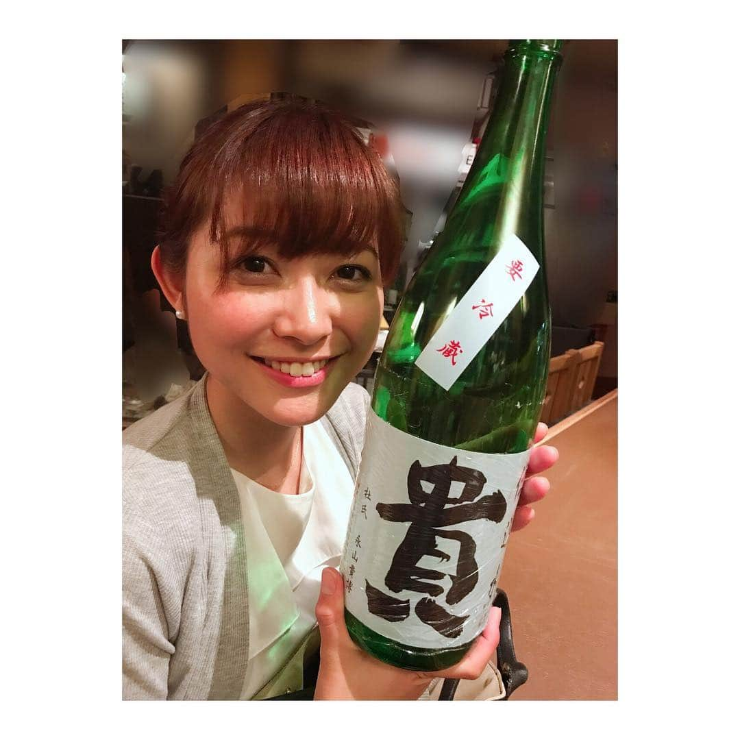 久冨慶子さんのインスタグラム写真 - (久冨慶子Instagram)「おはようございます☀︎ 昨夜は大好きな友人と美味しいご飯とお酒を楽しんできました♫ リフレッシュ大切ですね！！ たくさん話したな〜✩ 今日は暑くなりそうですね。 素敵な１日になりますよーに☻ ＊ ＊ #テレビ朝日 #久冨慶子 #アナウンサー #至福の時 #日本酒 #持っているのは日本酒と見せかけて仕込み水」5月19日 9時27分 - keiko0hisatomi