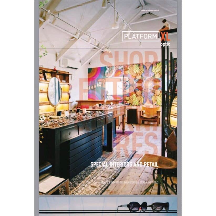 GLOBE SPECS_officialさんのインスタグラム写真 - (GLOBE SPECS_officialInstagram)「Press info: Italian magazine "PLATFORM" introduce Globespecs!!! イタリアの雑誌「PLATFORM」にグローブスペックスが紹介されました！ #globespecs #platformmagazine  #italy  #bestoreaward2017  #tetsuyaokada」5月19日 18時40分 - globespecs_official