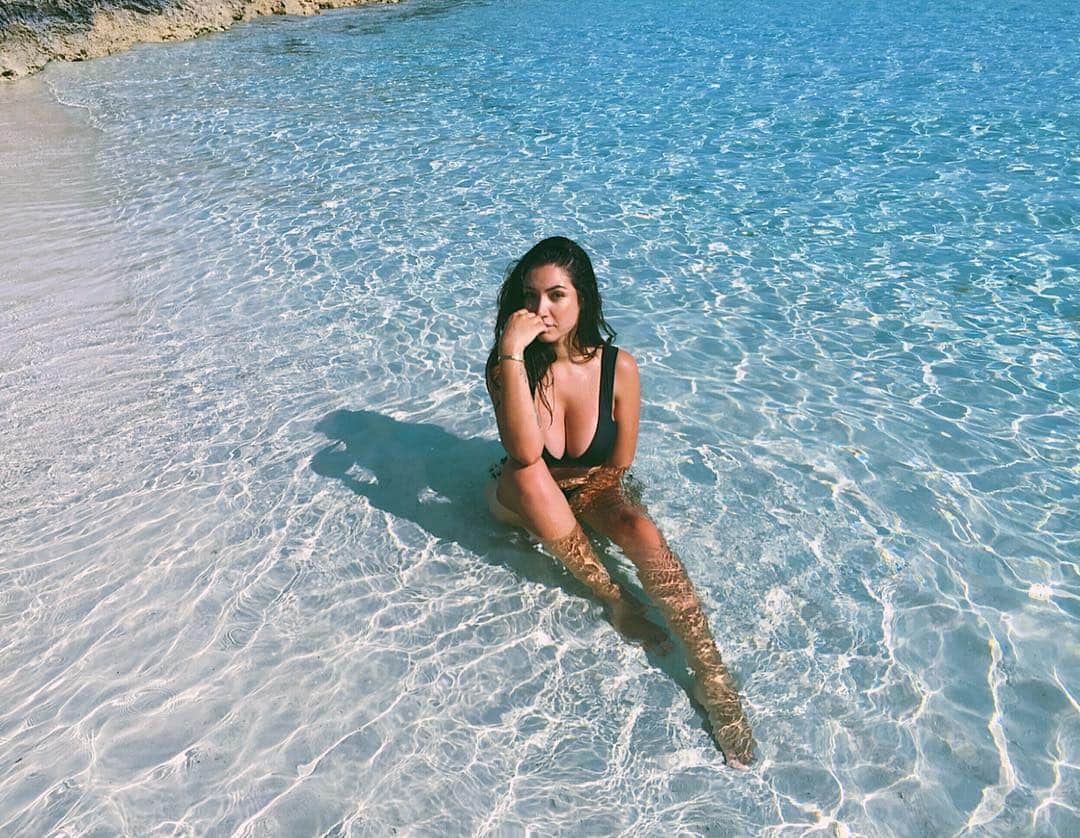Misa Campoのインスタグラム：「Ik hou nog meer van jou 😛」